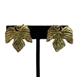 Vintage Crown Trifari Signed Gold-Tone Leaf Clip-On Earrings Ornate Design